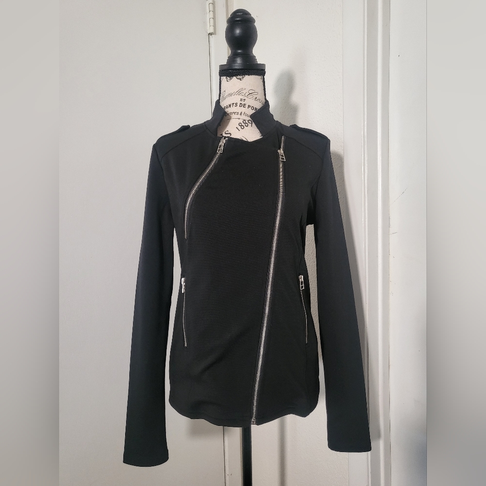 Black Light weight zipper jacket, Size Medium.